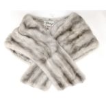 A good grey mink stole 1950s (1)