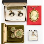 A pair of Wedgwood/Stratton George IV, Duke of York cuff links,