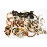 A collection of costume jewellery including agate, silver and vulcanite, 9ct gold, broken,