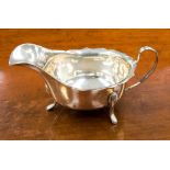 A silver sauceboat, Sheffield 1946 Emile Viner weight approx 100 grams/ 3.