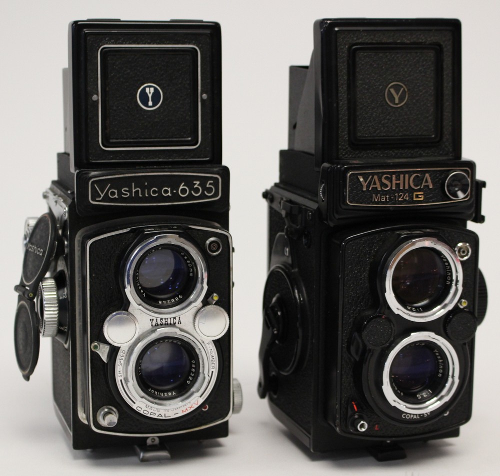 Yashica: A Yashica Mat-124G TLR camera, serial number 3074699, shutter in working order,