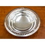 Sterling silver dish, Sheffield 1943 AE Poston and Co, weight approx 266 grams/ 8.