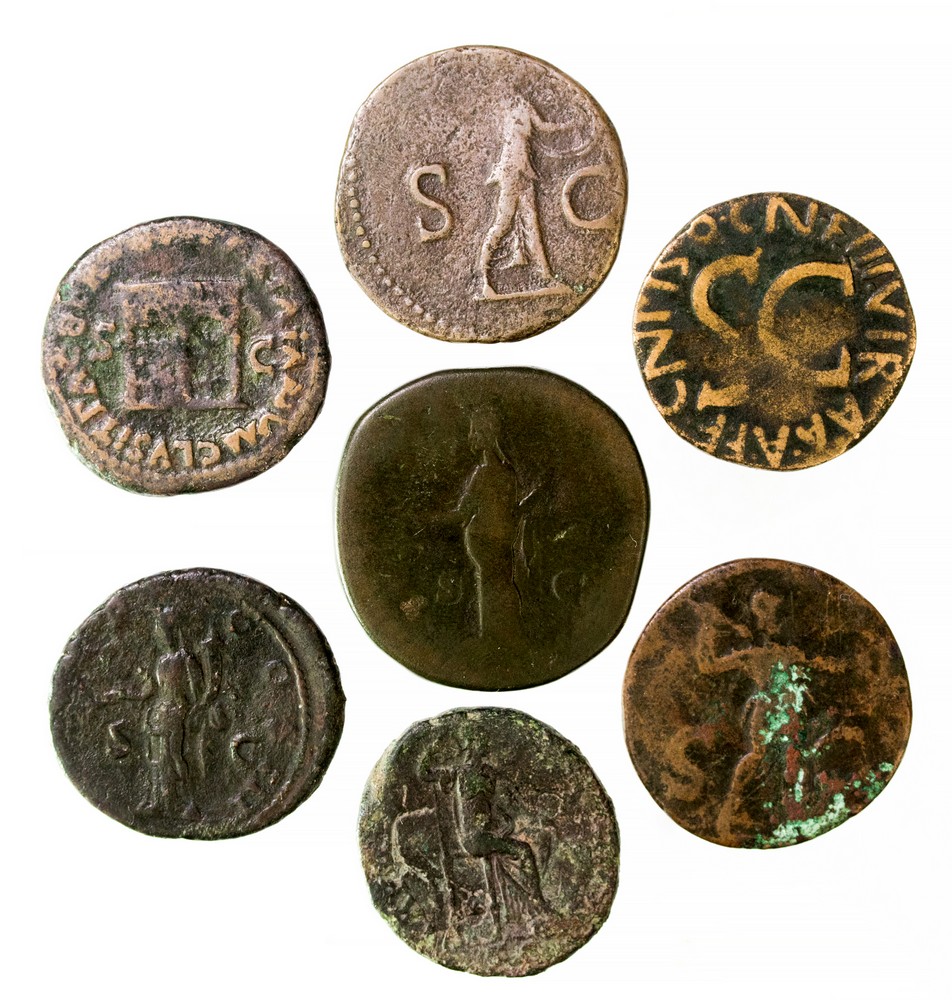 Sestertius and As Group (7), including a sestertius of Commodus and As of Augustus, Claudius (2), - Image 2 of 2