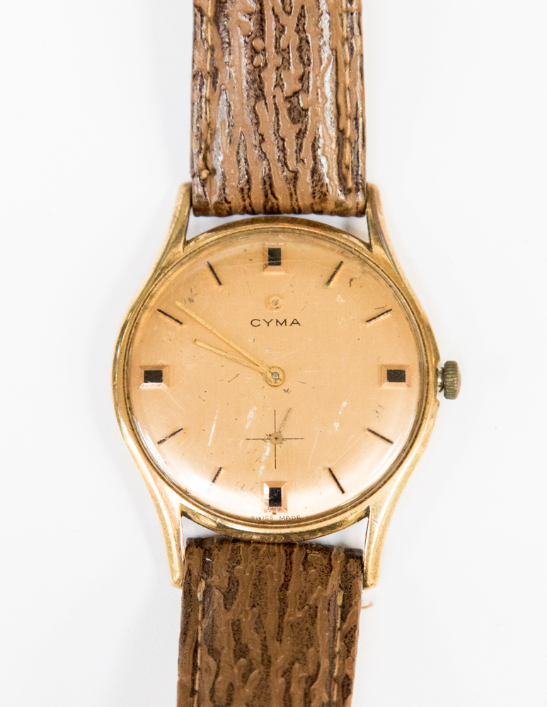 A Bentina star gentlemans 9ct gold cased wristwatch,
