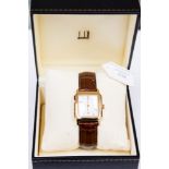 A Dunhill gentlemen's wristwatch 132 10978,