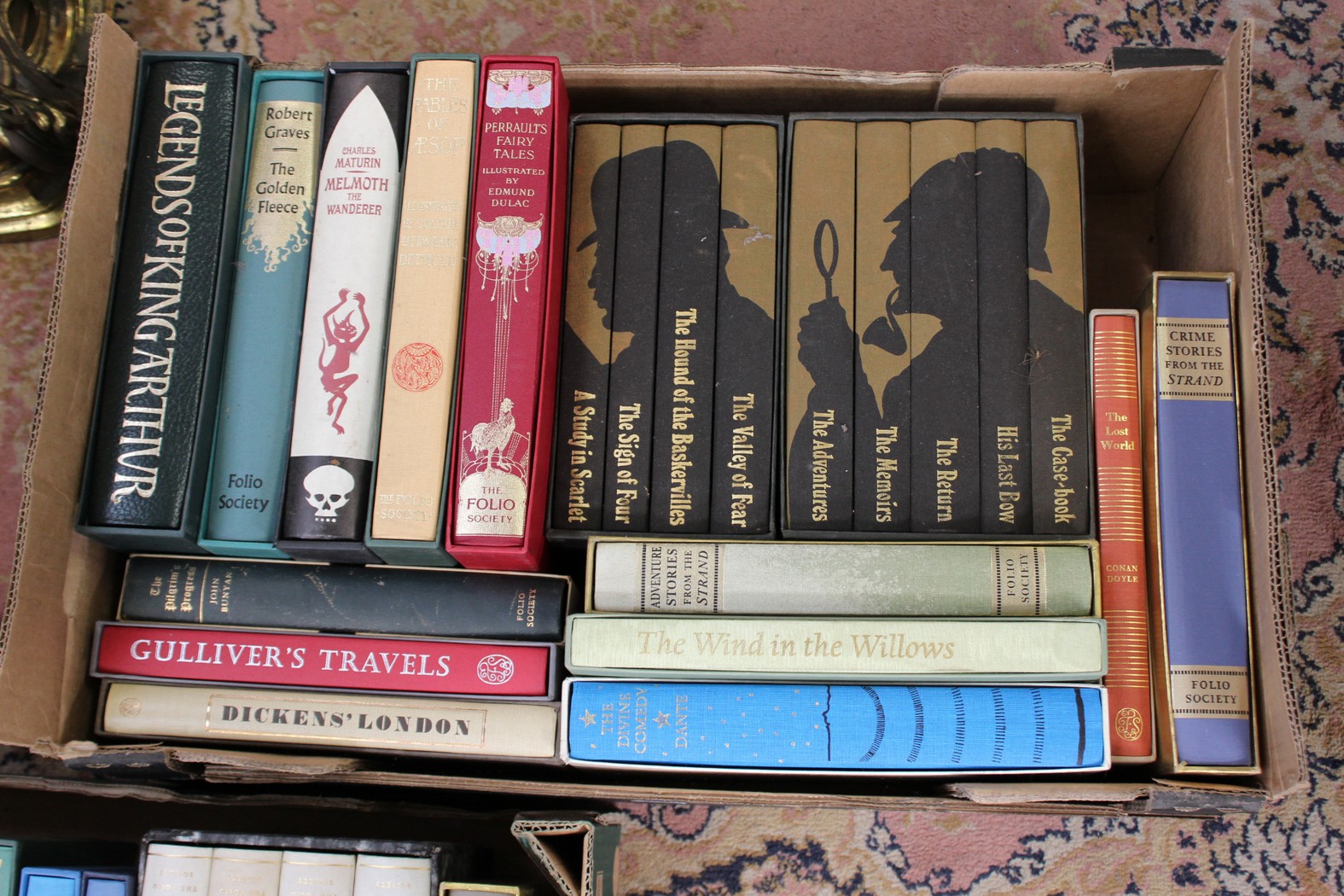 An extensive collection of Folio Society publications, all books complete with slipcases.