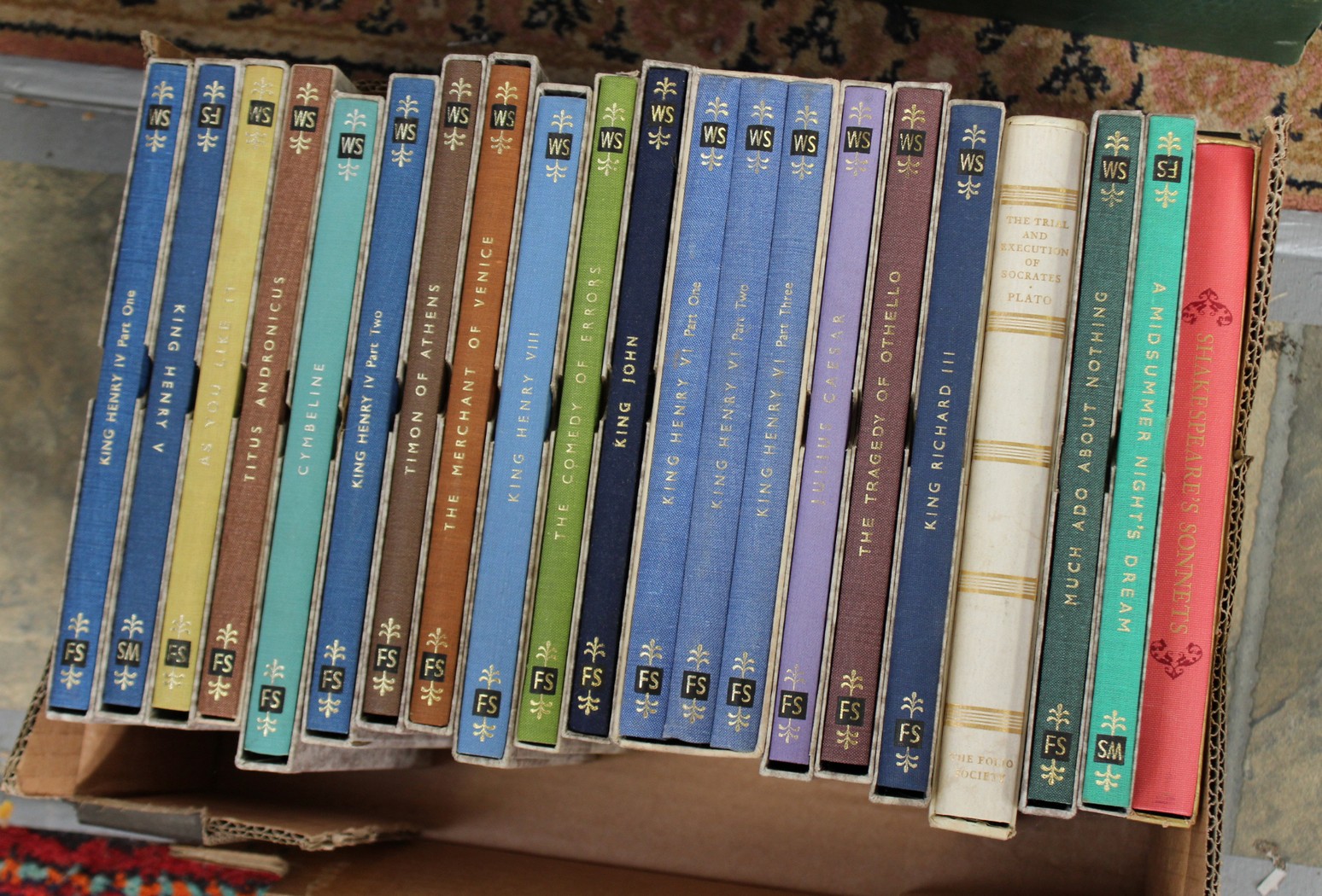 An extensive collection of Folio Society publications, all books complete with slipcases. - Image 3 of 3