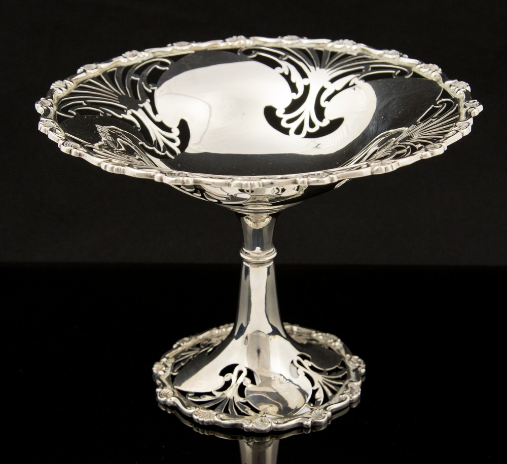 An Arts and Crafts silver pedestal dish,