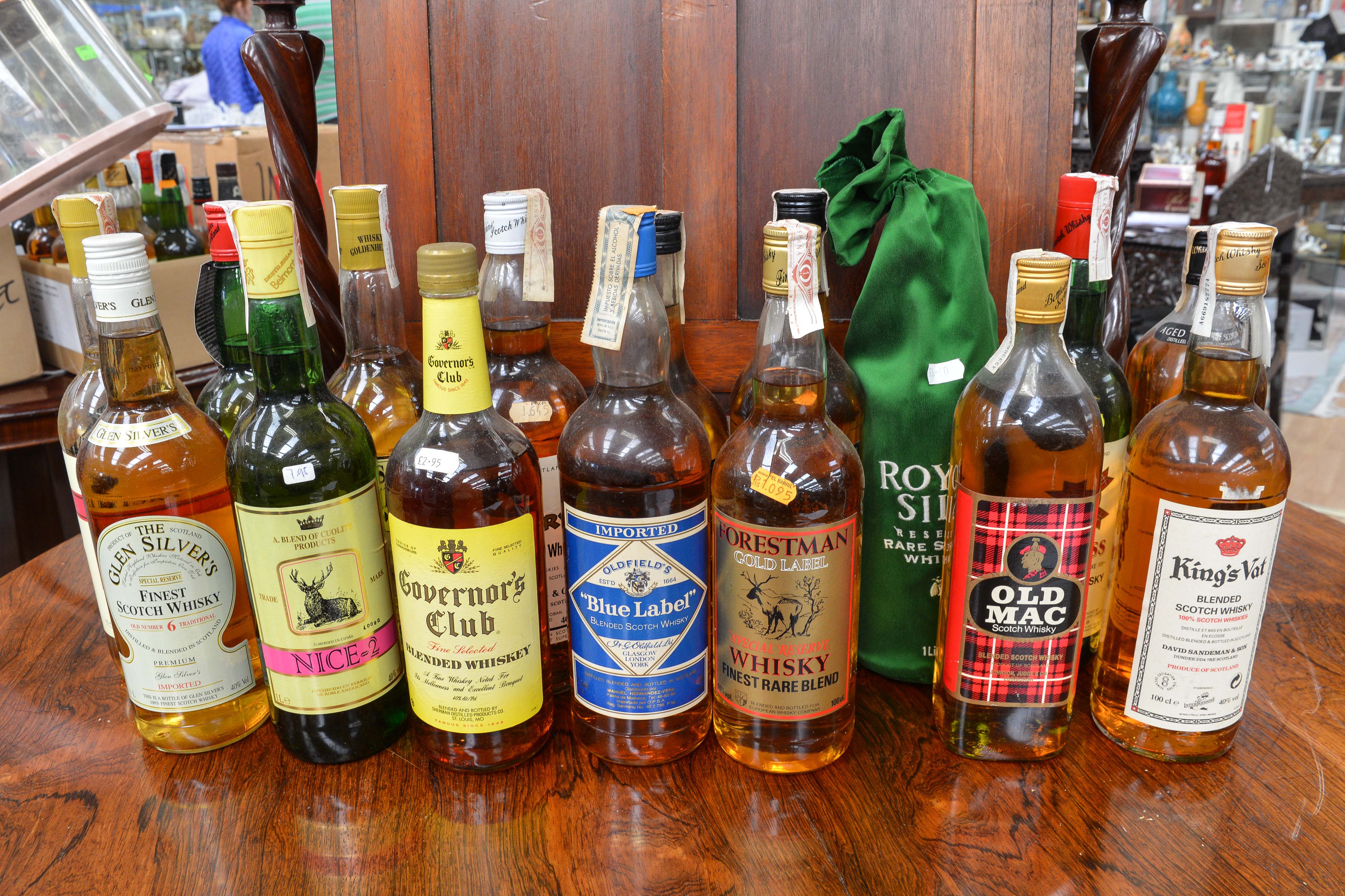 Whisky including Nice, Goldenheart, Glenlyon, Loch Castle, Royal Silk, Kinros, Glen Garry,