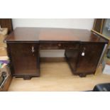 Gustav Knauer Art Deco mahogany pedestal writing desk,