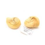 A pair of Royal Worcester blush ivory snails, date codes for circa 1913, Reg No.656284, width 4.