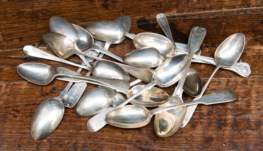 Five Exeter 1878 teaspoons 2.95ozt/91.9gms approx , five various Georgian teaspoons 66.2gms/2.