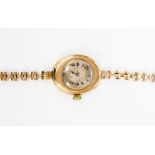 A ladies vintage 9ct gold bracelet watch, gross weight (inc movement) approx 18.