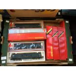 One box of assorted boxed diesel locomotives to comprise: R751, R863, R060, R072, R074, 305301,