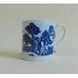 Worcester blue and white coffee can, 'Man in a Pavilion' pattern, circa 1760, approx 5.