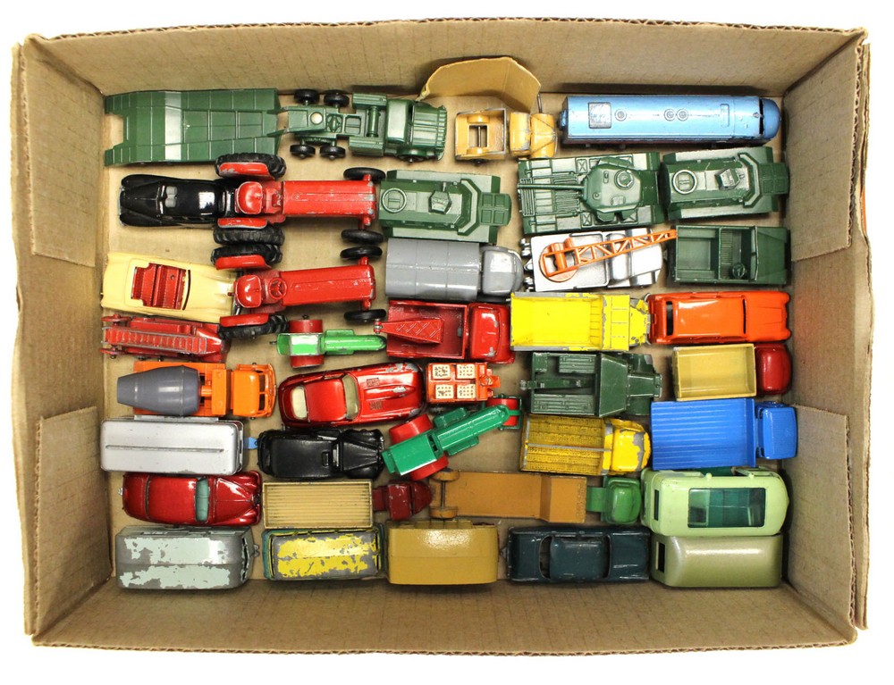 Matchbox: A collection of assorted unboxed diecast vehicles to include Matchbox 75 Series: 23