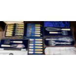 Pair of fish servers in case and two sets of EPNS fish knives and forks in case (5)