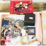 A good quantity of assorted vintage costume to include bead necklace, gilt metal,