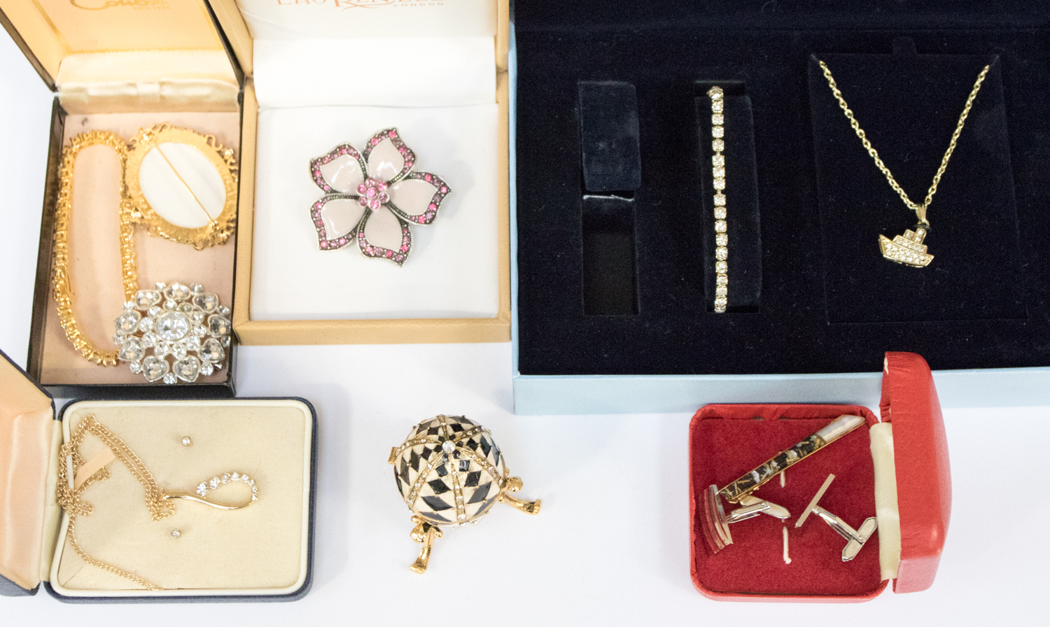 A Lauren Lee brooch, Bella & Rose bracelet and pendant, bracelet, gilt and paste set brooches,