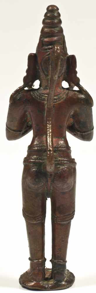 Hanuman bronze India 18th century Rare form of Hanuman, straight standing, arms raised to Namaskar - Image 4 of 4