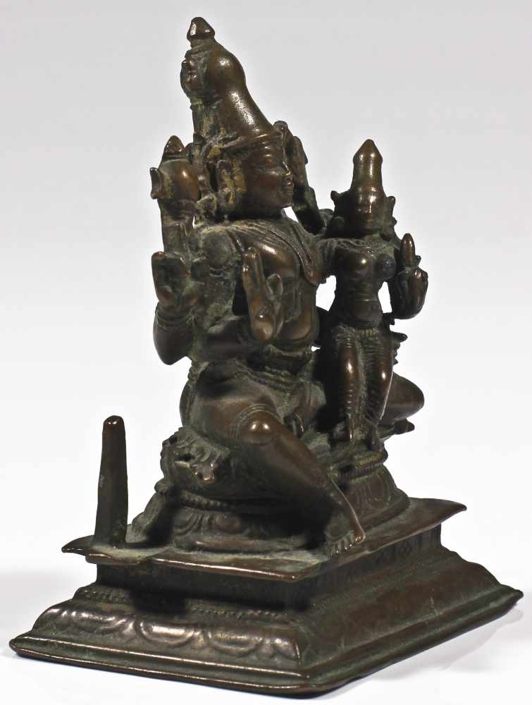 Uma-Mahesvara Bronze India 16th century This fine and well proportioned image shows parvati seated - Image 2 of 4