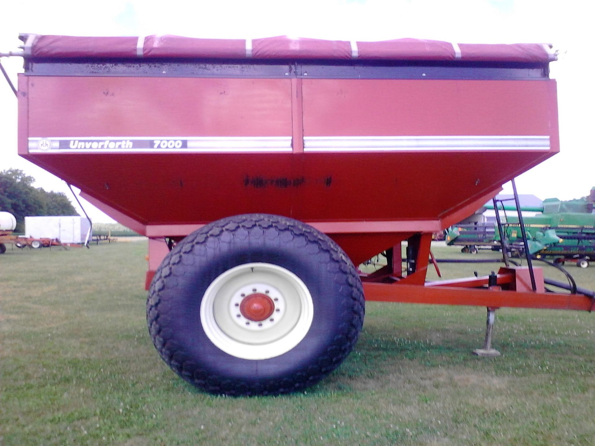 Unverferth 7000 grain cart - Image 3 of 4