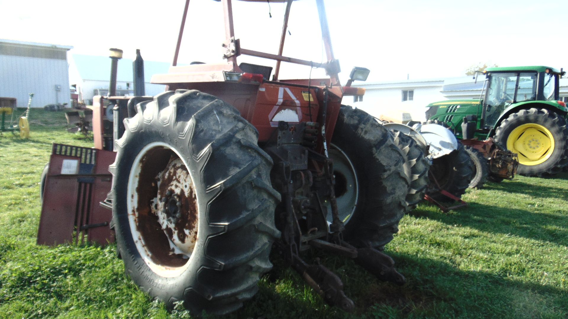 Hesston 90 -90 Tractor - Image 2 of 3