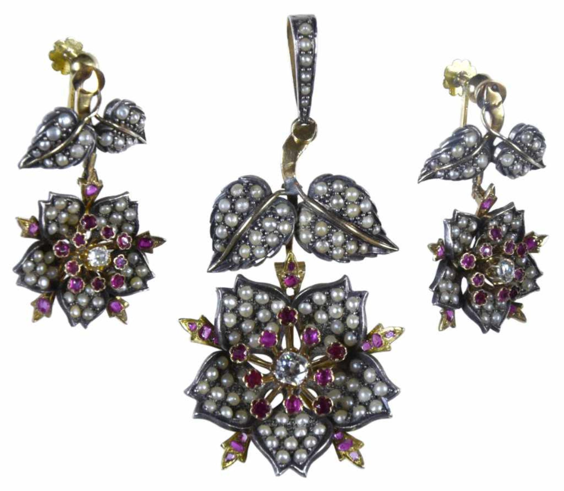 Half-set Napoléon III - 18 Kt gold and silver, ruby, pearls & diamonds En or jaune 18 ct et