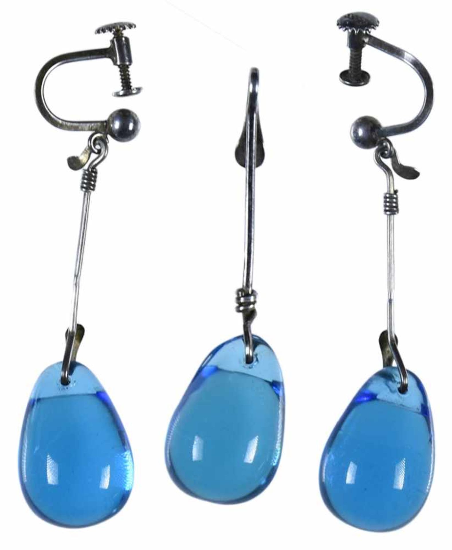 Vivianna Torun - Pendant and earrings - Silver En argent, sertis de gouttes de verre bleu turquoise.