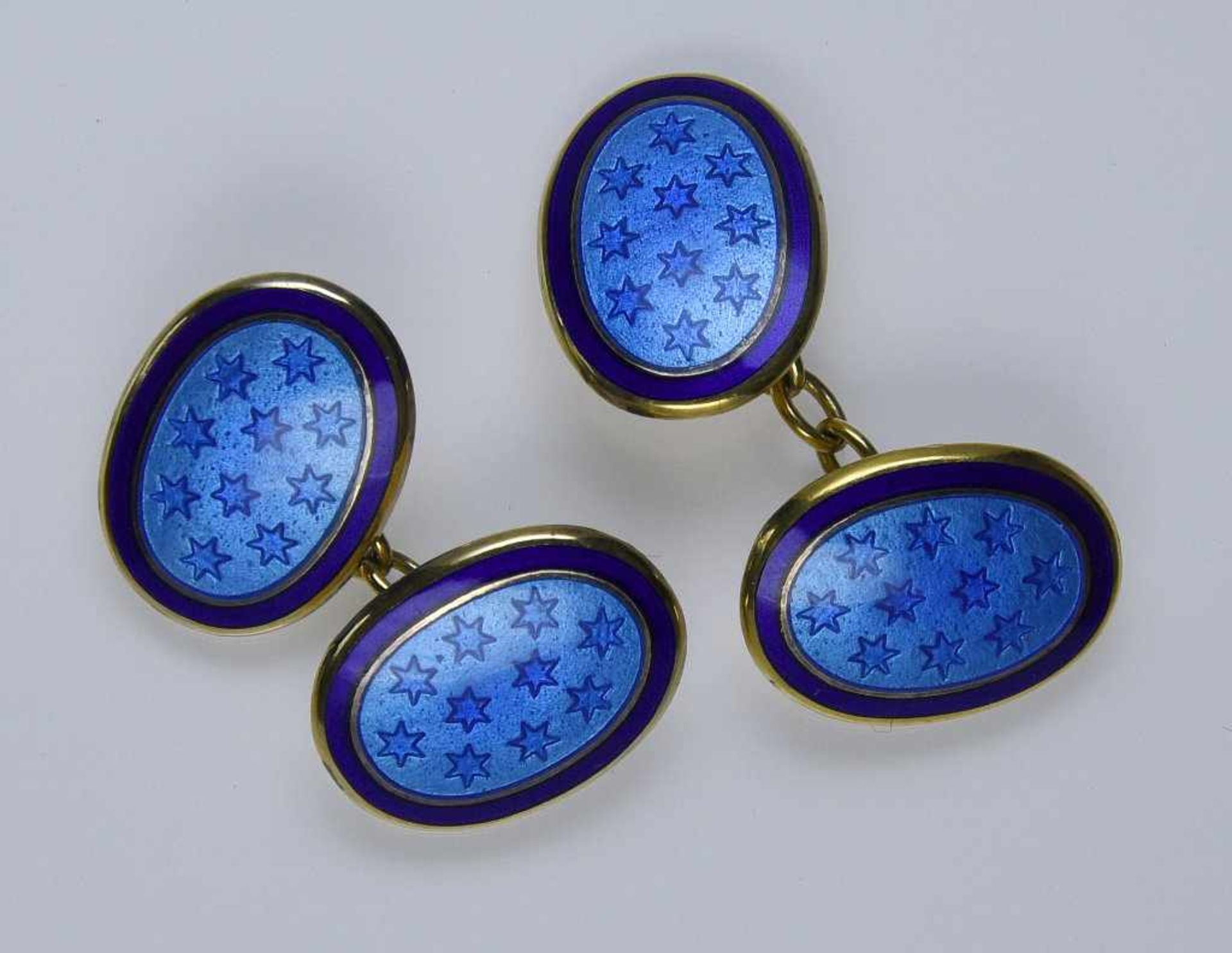 Cufflinks - Gold and enamel En or jaune émaillé de bleu avec motif d'étoiles. Poids brut : 13 g