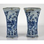 Delft, Vases cornet, Pays-Bas, XVIIIe - Paire de vases cornet en faïence à décor [...]