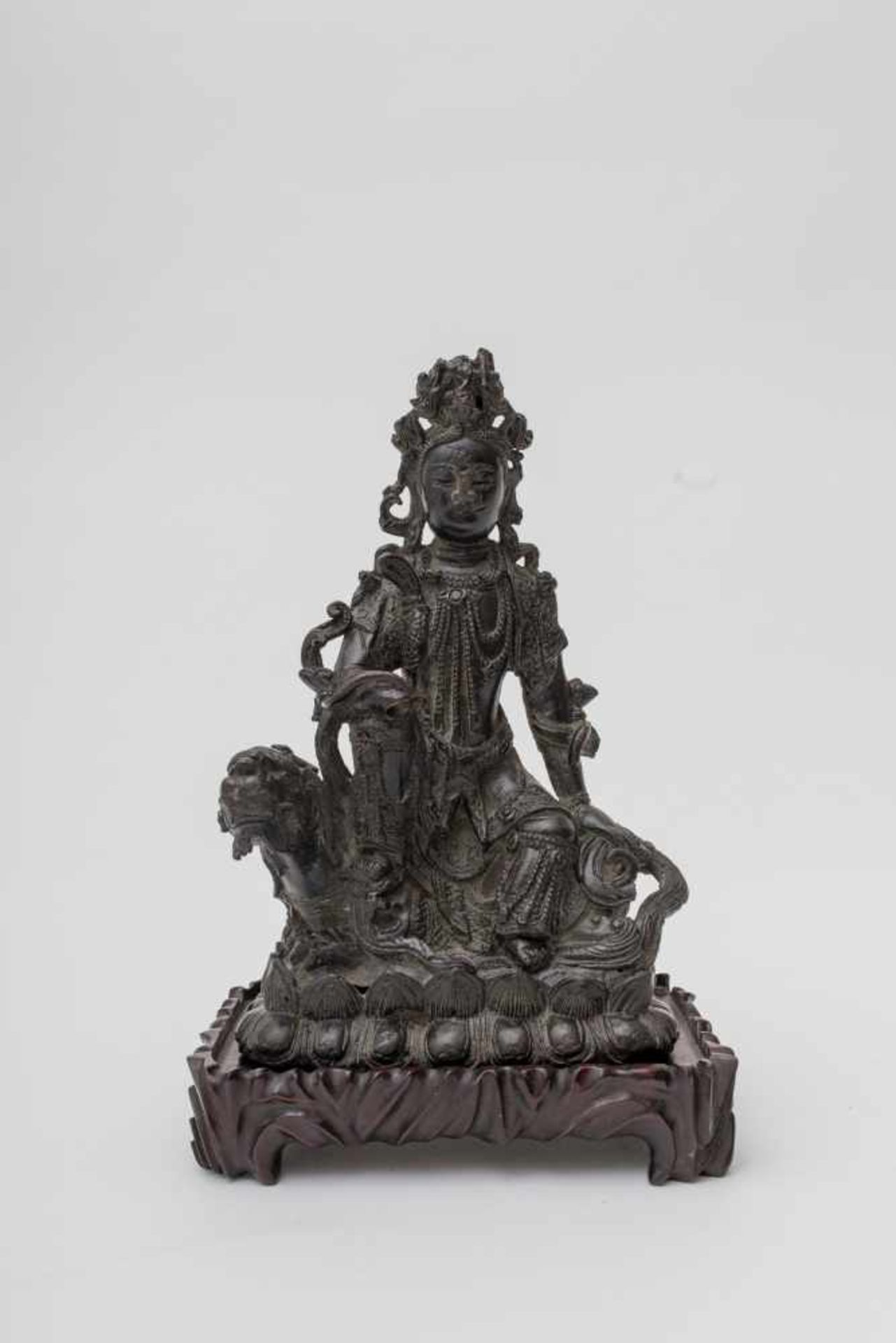 Chine ou Tibet - Figure de Manjusri assise sur un lion, probablement période Ming - [...]