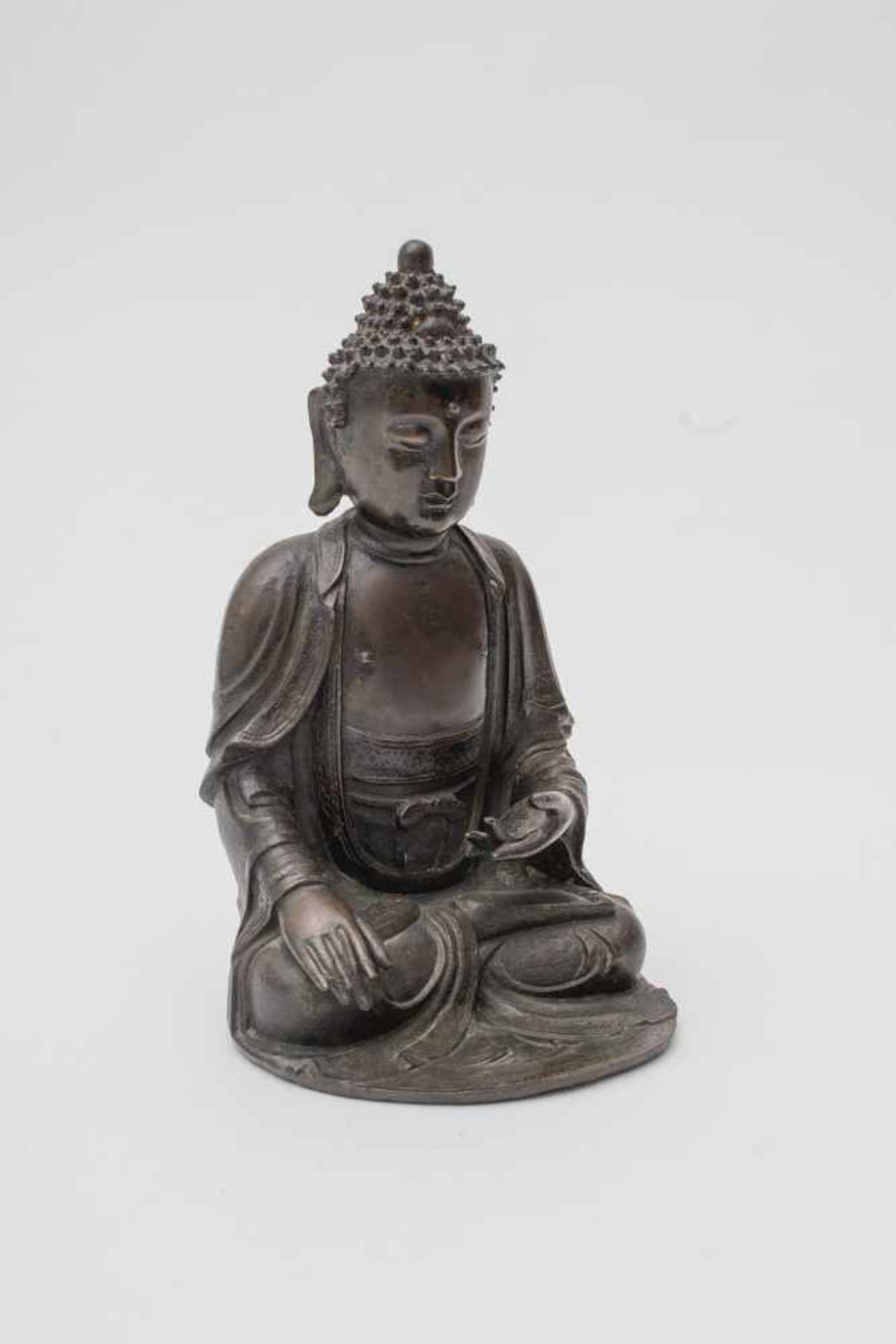 Chine - Bouddha en bronze - Mudra de la prise de la terre à témoin, période Qing. [...] - Image 11 of 12