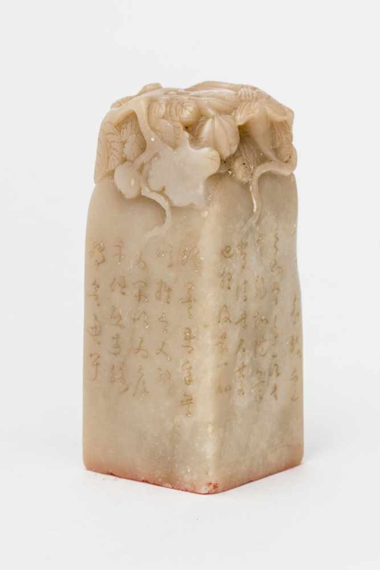 Chine - Important sceau carré en pierre couleur blanc crémeux - A décor d'iris et [...] - Image 13 of 14