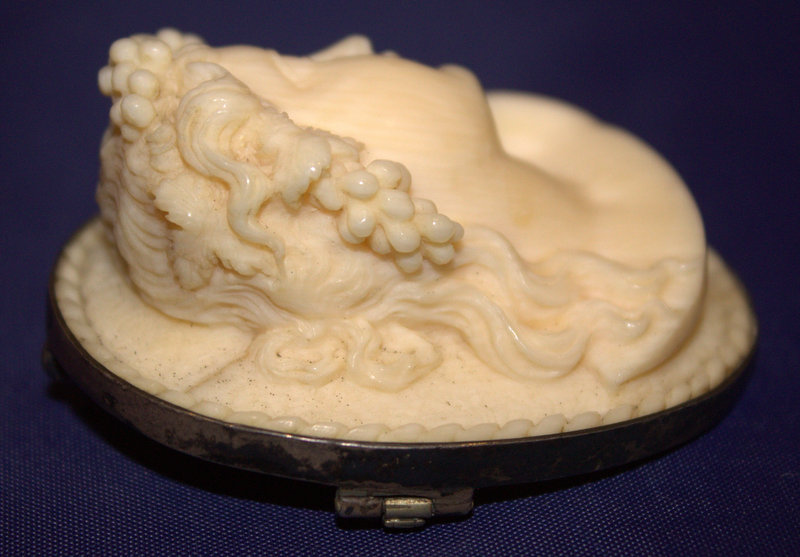 Victorian High-Relief Work Ivory Cameo In Silver Mount, Depicting A Bacchante, Approx 55x42mm, See - Image 3 of 4