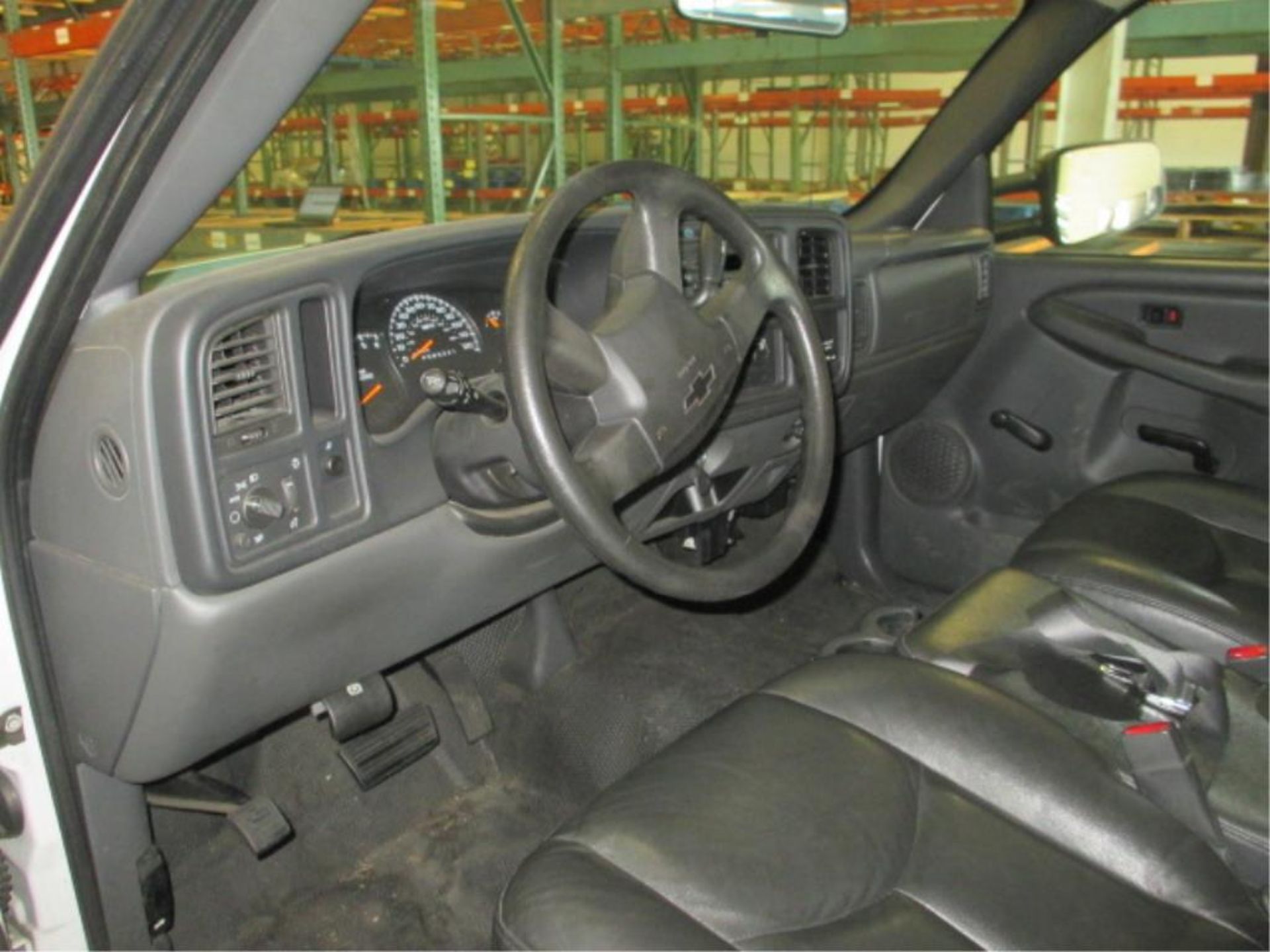 2006 Chevrolet Silverado C350 Reg Cab Automatic 2WD Service Truck, 6.0L V8 Gasoline Engine, 100 - Image 7 of 14