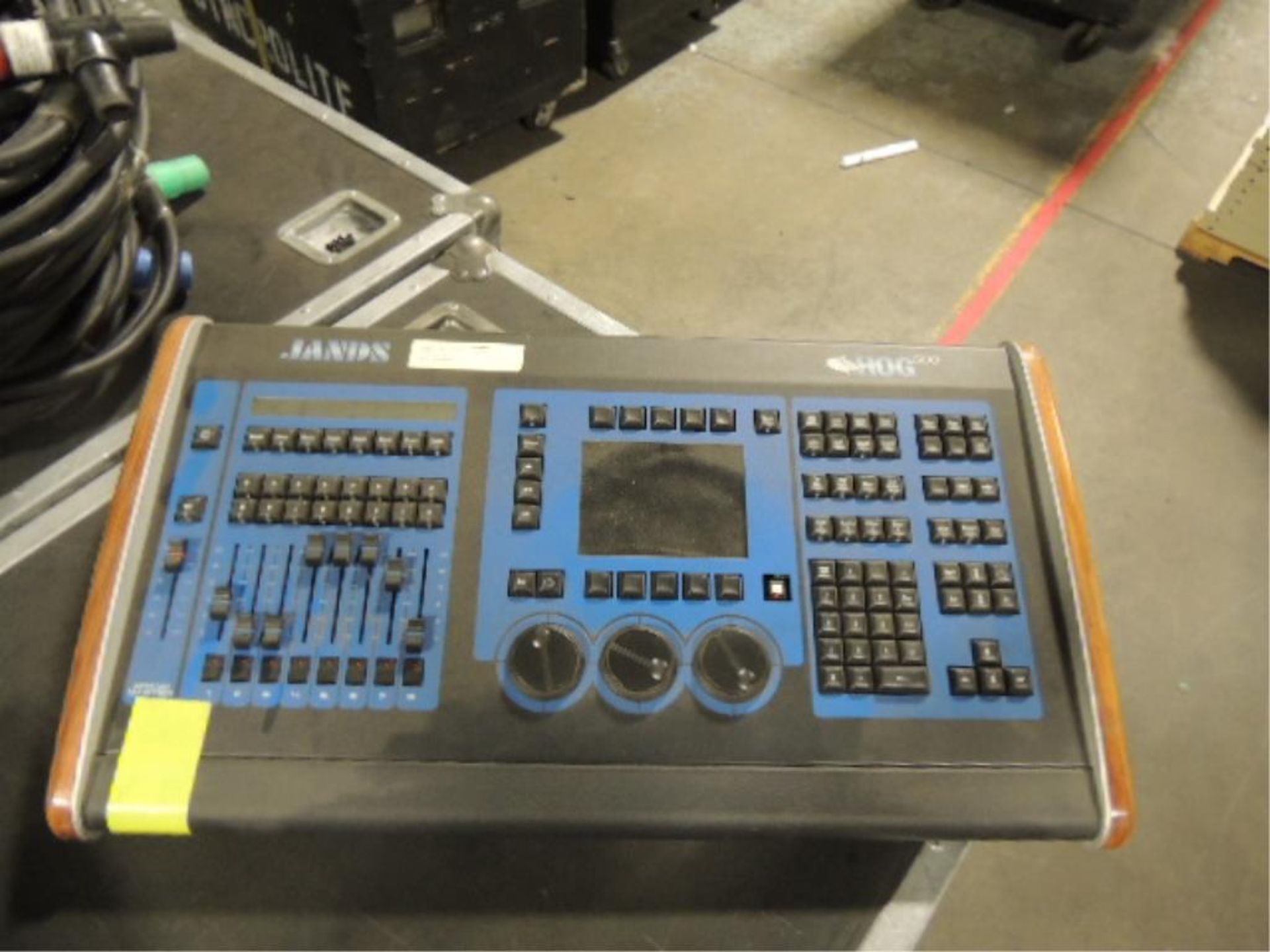 Control Board Jands Hog 500 Console can handle any combination of lighting fixtures, moving or