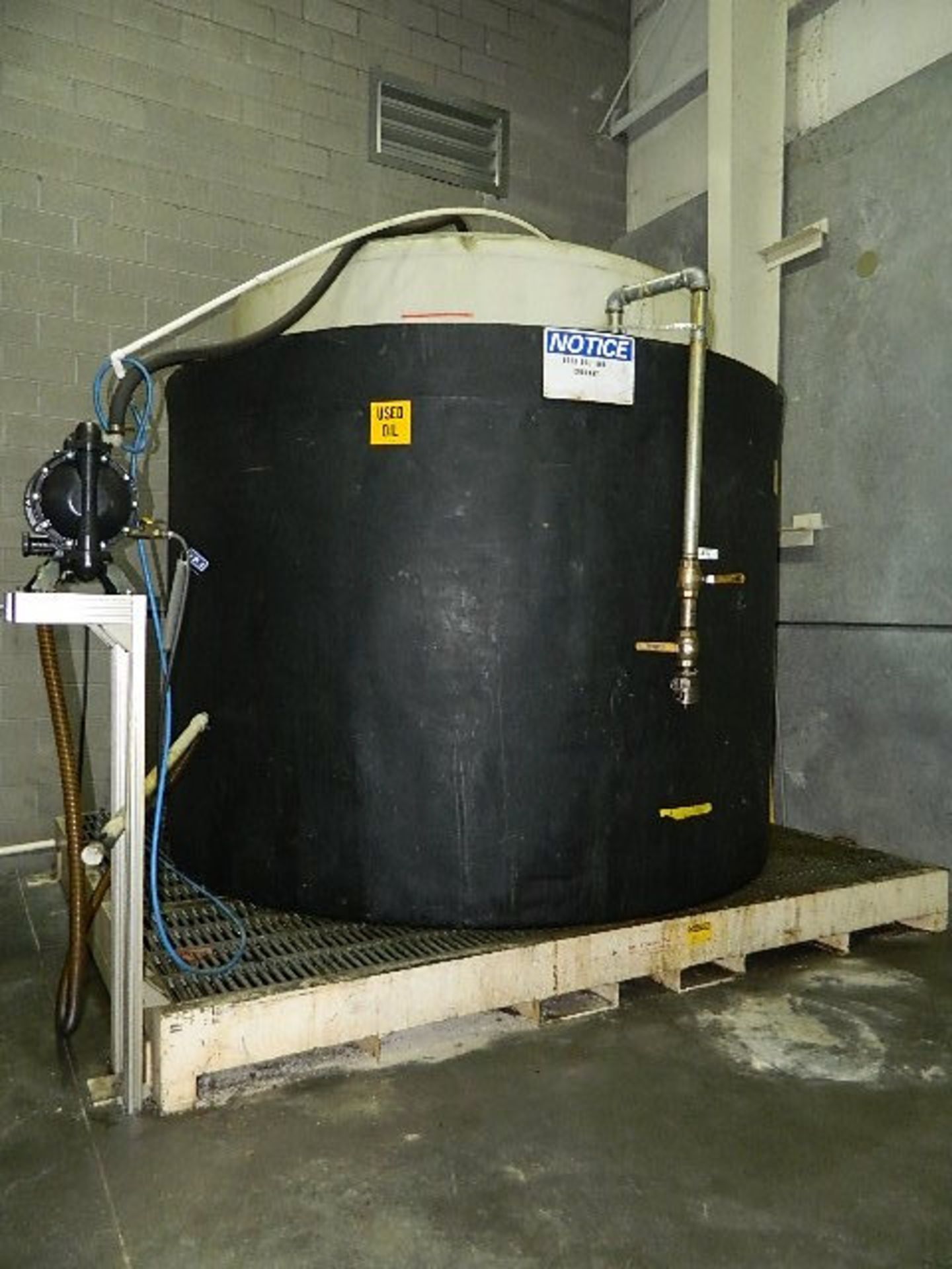 2500 Gal. Coolant Tank w/ 2500 Gal. Containment Basin & Steel Drip Basin, 10' x 12' ARO - Image 2 of 6