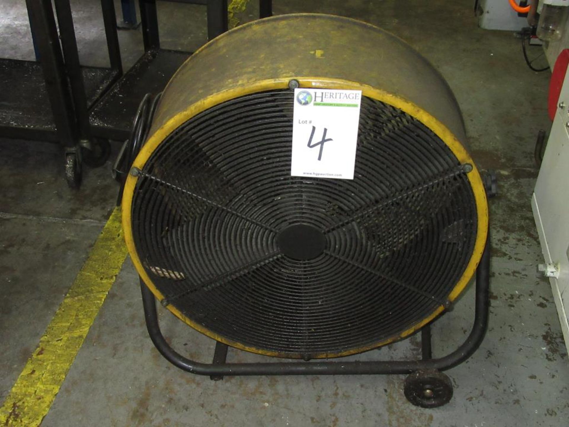 Maxx Air 26" Dia. Floor Fan with 2-Wheels. HIT# 2194891. Asset(s) Located at 14582 Goldenwest