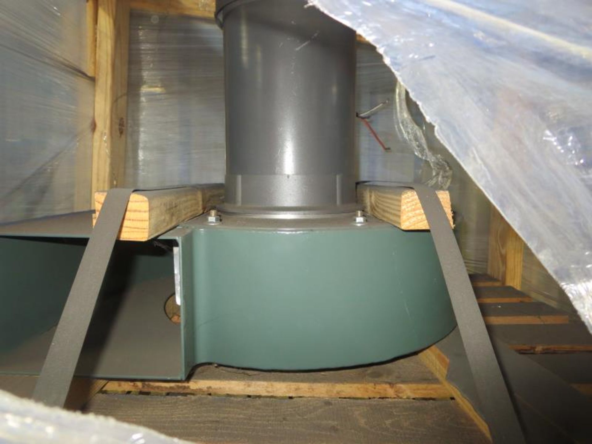 New York Blower Compact G1-ARR-4L Blower. Size 146, In original crate. Hit # 2202970. Bldg.1.8.4. - Image 2 of 3