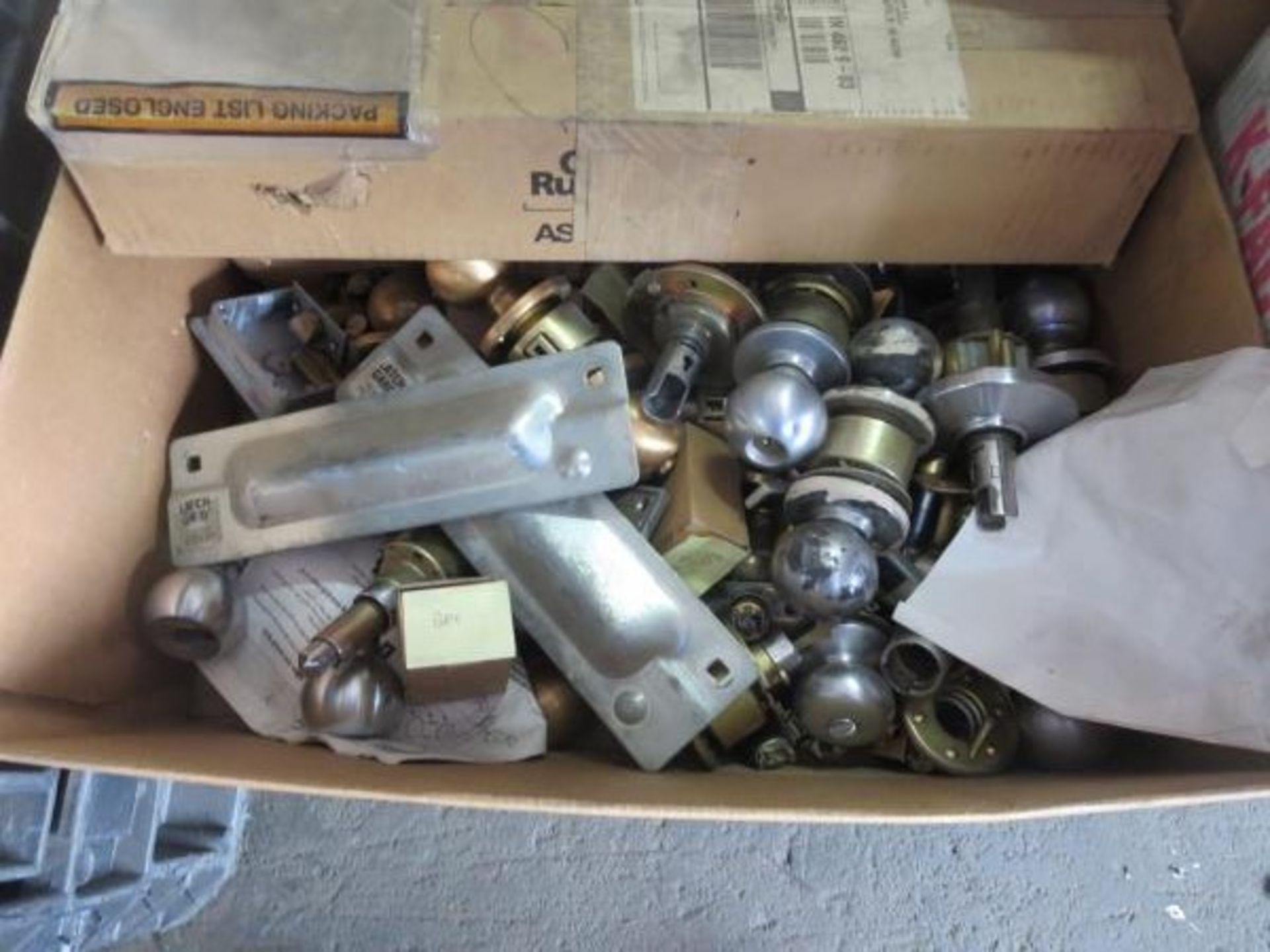 Lot (Qty 5 Skids) Consisting of pipe fittings, Electrical cords, Industrial Lights, Gear box, heavy - Bild 13 aus 18
