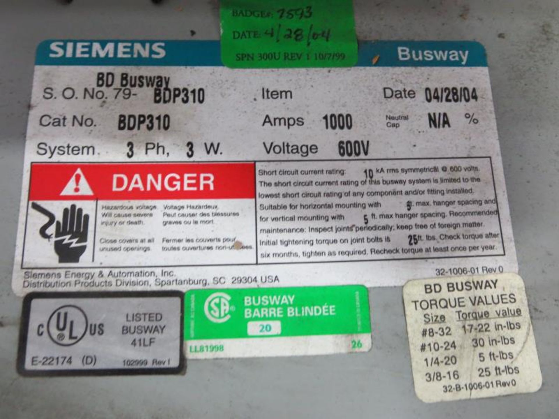 Siemens Cat # BDP310 BD Bussway in Original Box. 2 sections, approx. 10' each, 1000amps, 600v. Hit # - Bild 2 aus 2