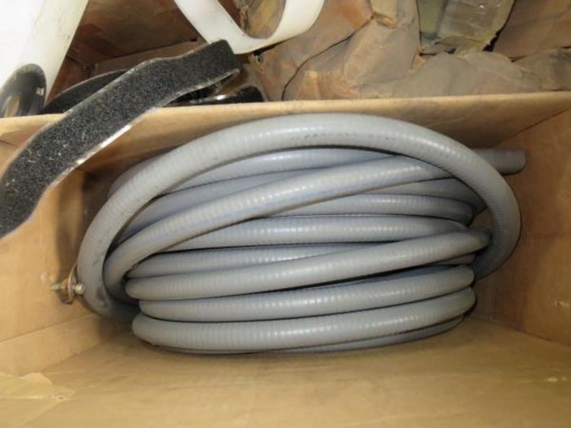 Lot (Qty 5 Skids) Consisting of pipe fittings, Electrical cords, Industrial Lights, Gear box, heavy - Bild 10 aus 18