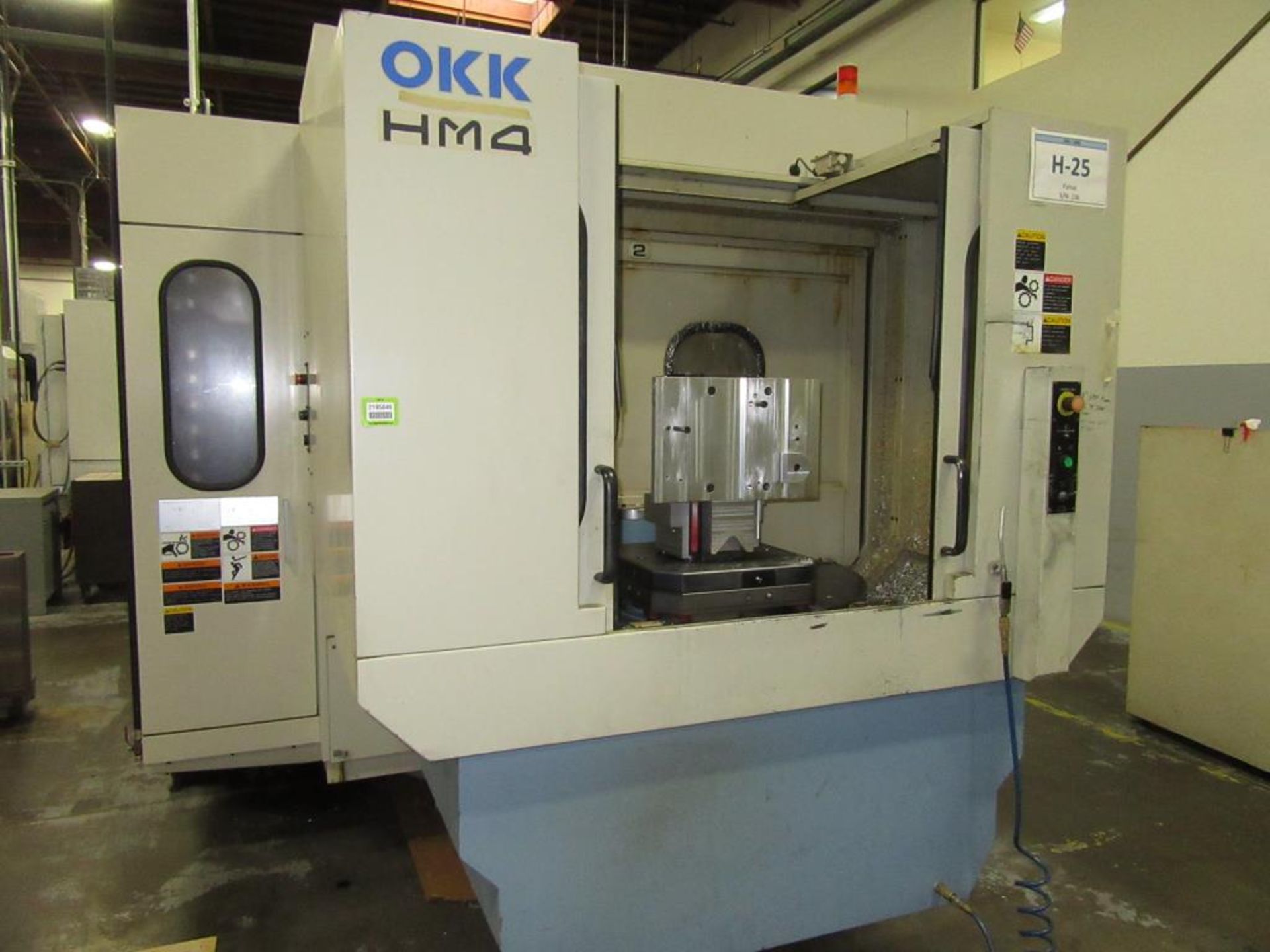 OKK HM-4. 1999 - CNC Horizontal Machining Center with Fanuc Series 21i-M 3-Axis Control Panel, (2) - Image 7 of 17