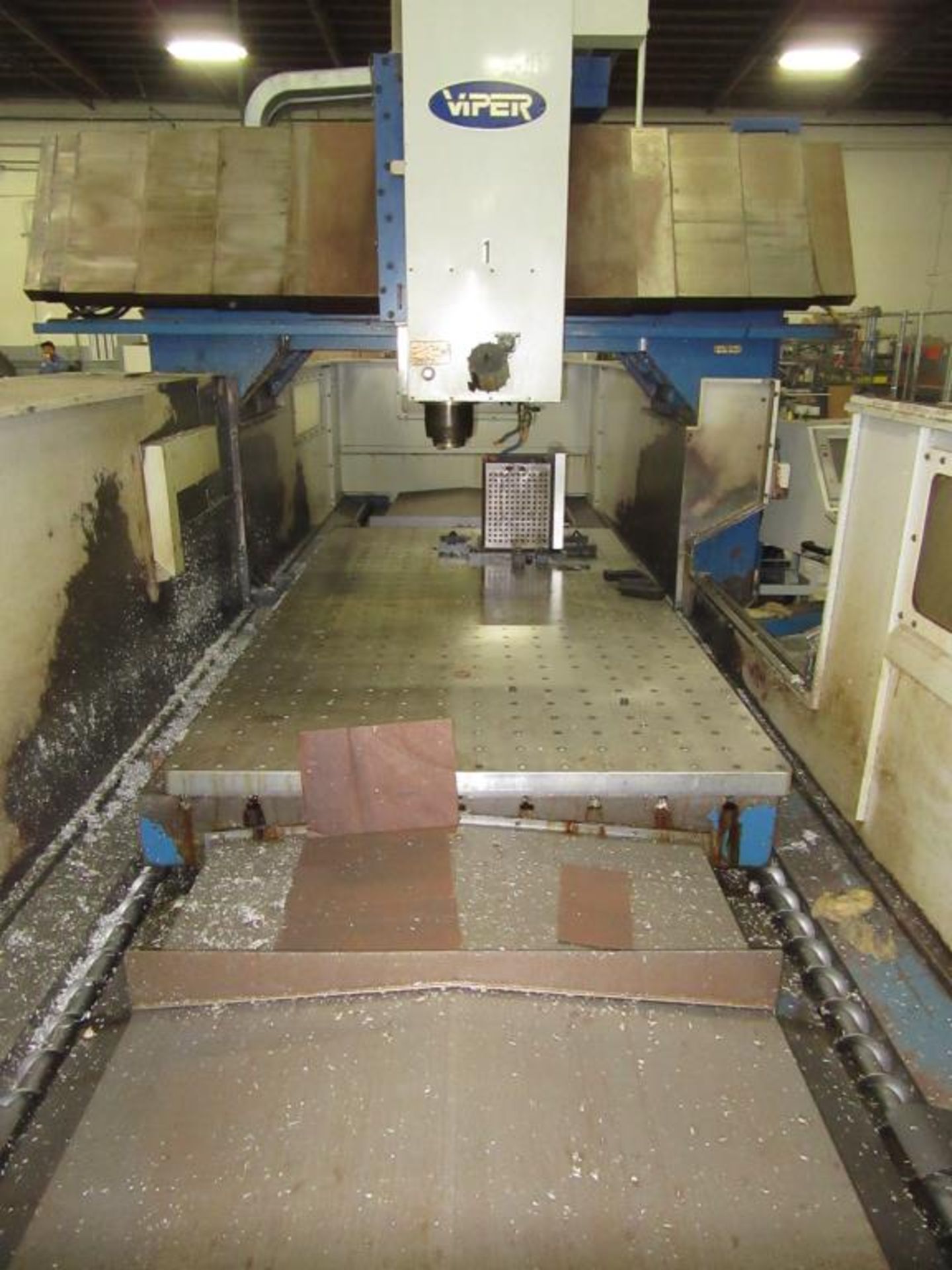 Viper HB-130W. 1997 - CNC Vertical Bridge Mill with Mitsubishi 3-Axis Control Panel, Table Size - Image 12 of 22