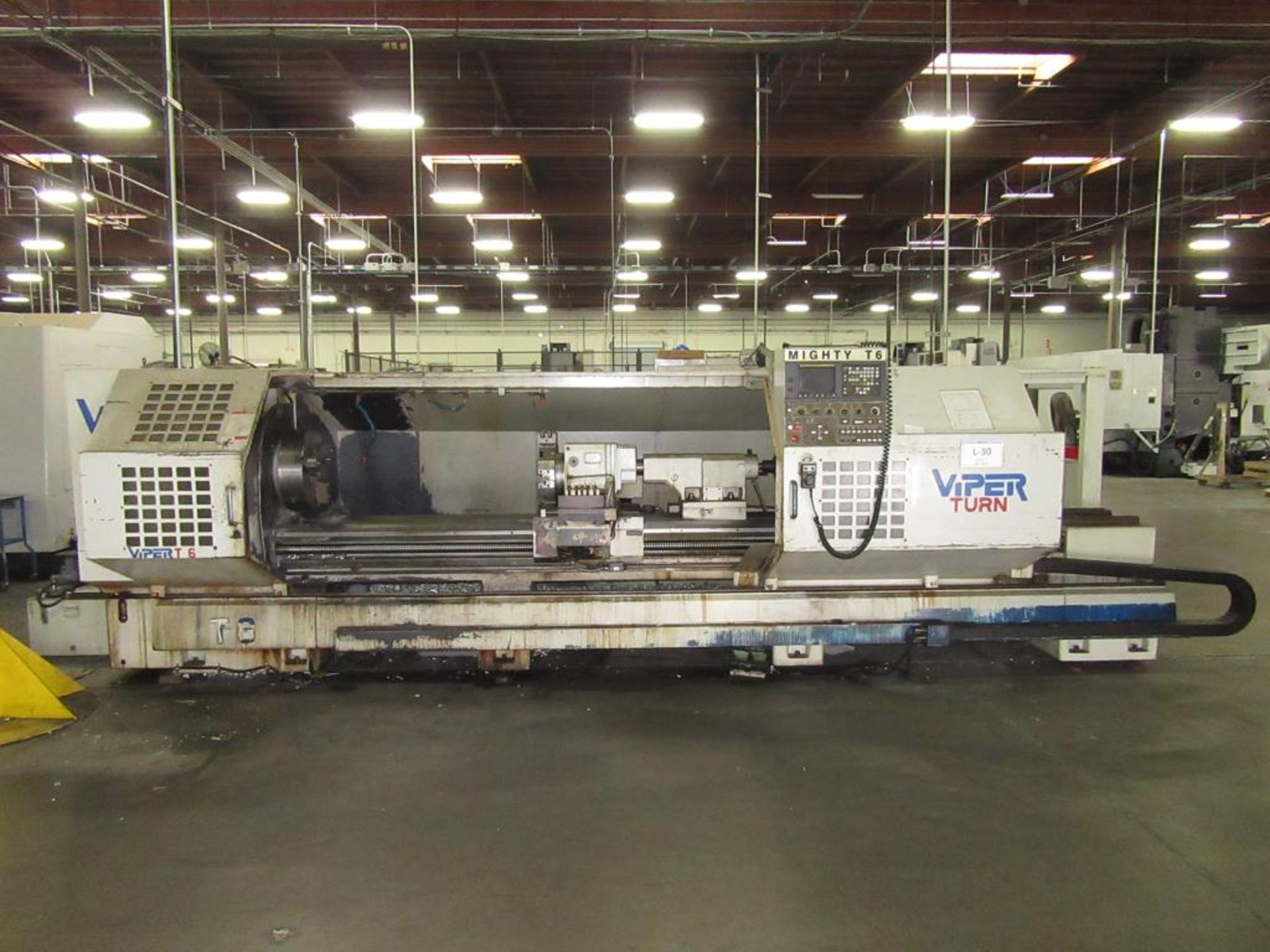 Mighty Viper / Chin Hung T-6 / CL-38-2000. 1999 - CNC Lathe with Fanuc Series O-T 2-Axis Control