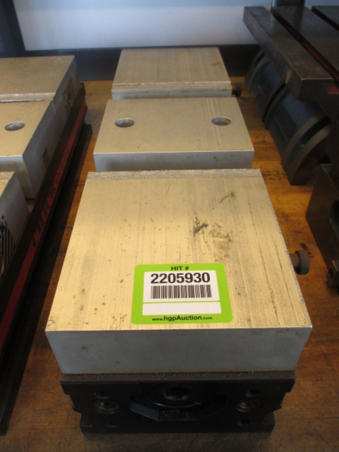 Milling Vise. Chick Quik-Lok 6" Dual Station Milling Vise. HIT# 2205930. Main Room. Asset Located at - Image 2 of 2