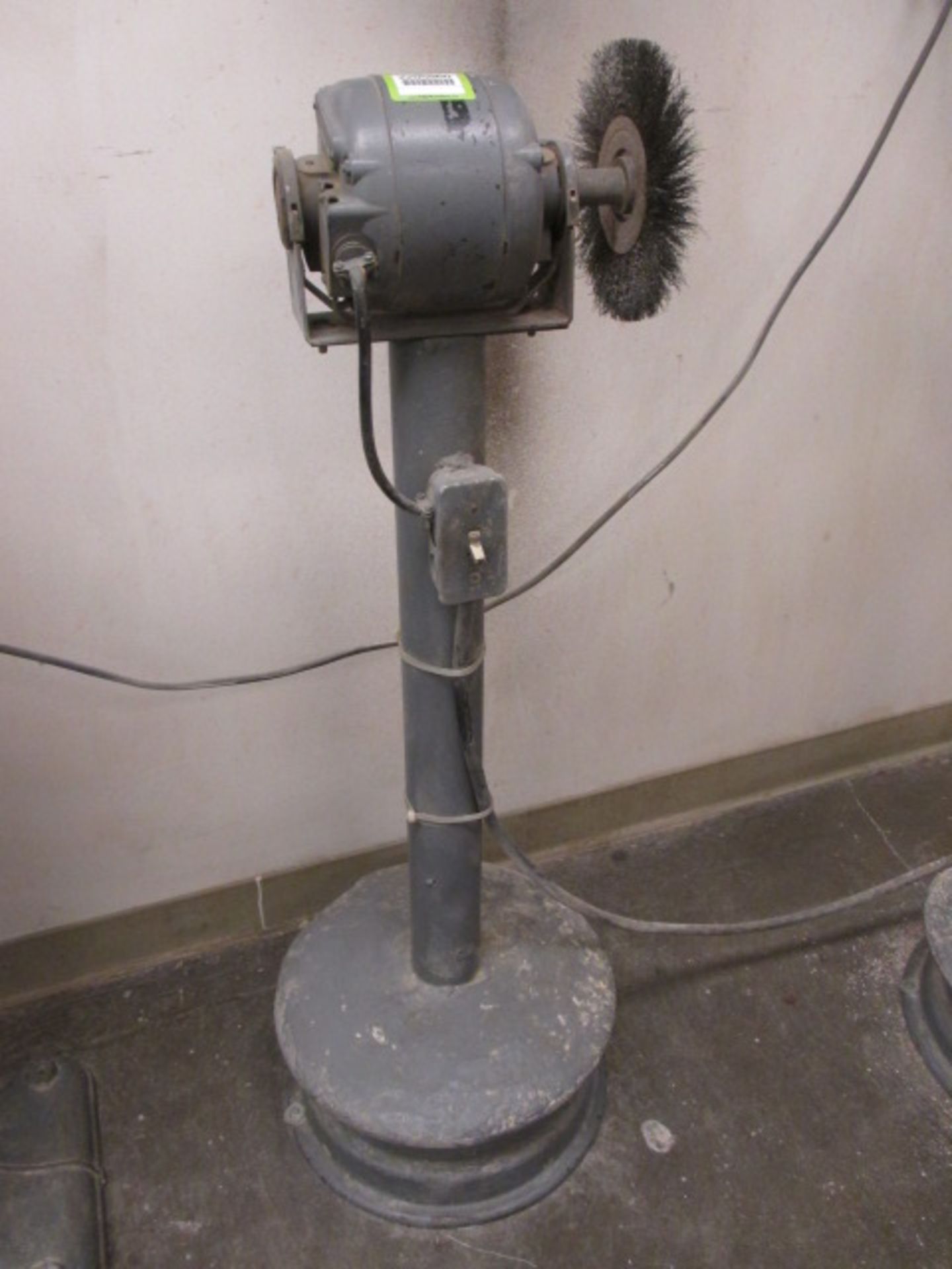 Polisher. General Electric 5KH45AB2200 Vintage 1/4 HP Electric Motor on Pedestal with 9" Polishing