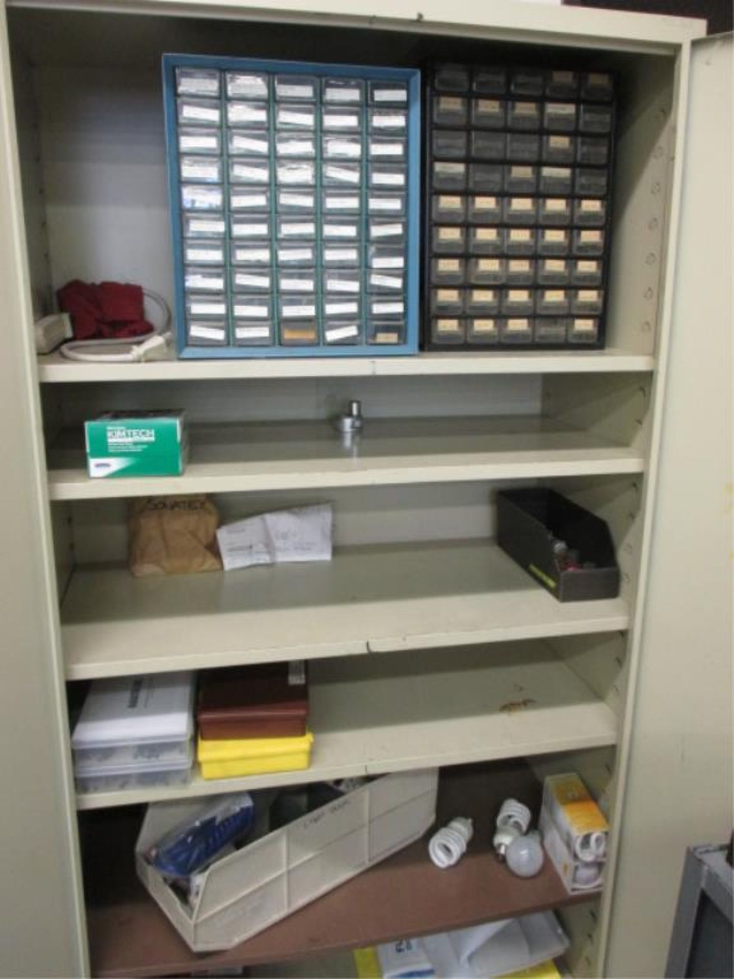 Cabinets with Contents. Lot: (2) Storage Cabinets with Misc Tooling. HIT# 2205831. CNC Room. Asset - Image 5 of 5
