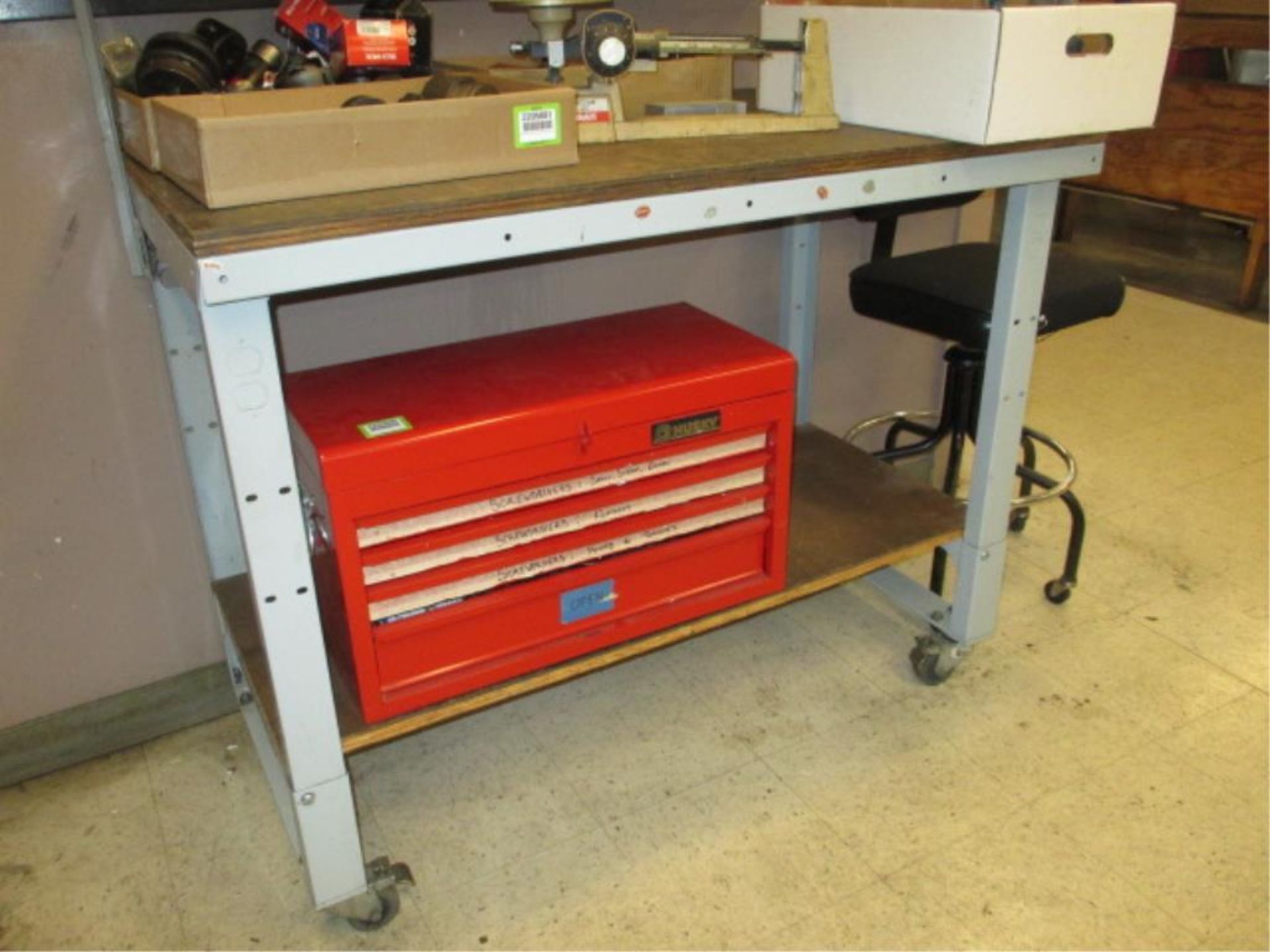 Workbenches. Lot: (3) 4ft Workbenches with Upper Shelving, (2) On Wheels [no contents]. HIT# - Image 3 of 3